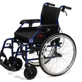 ALUMINIOWY WÓZEK INWALIDZKI MANUALNY AT52303