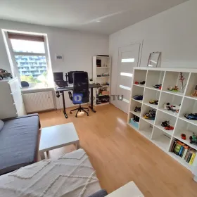 2pok 38met Okolice Mierniczej WINDA/2015 (Wrocław)