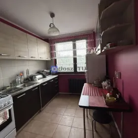 3p 68m ok. Świeradowskiej BALKON/PIWNICA (Wrocław)