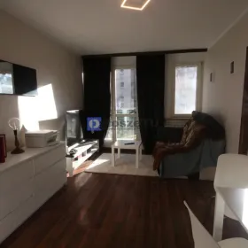 2pok 39m, ok. Ogrodu Botaniczego PIWNICA (Wrocław)